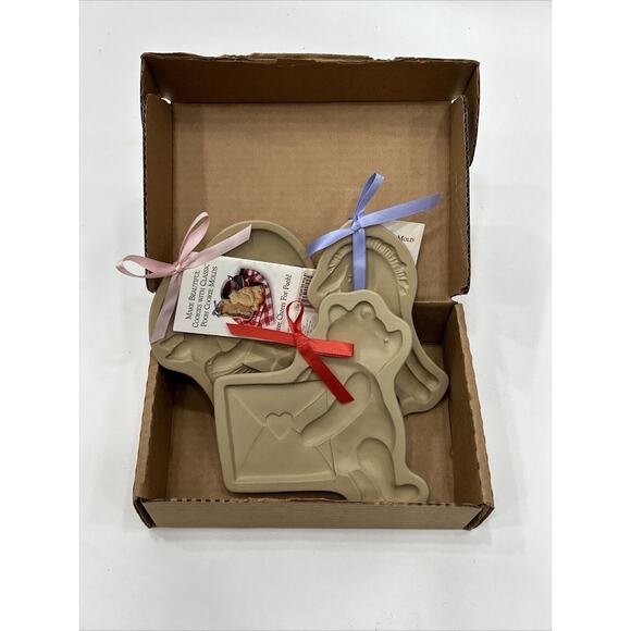 Brown Bag Cookie Mold Disney Piglet Eeyore Winnie The Pooh New In Box - Picture 1 of 13